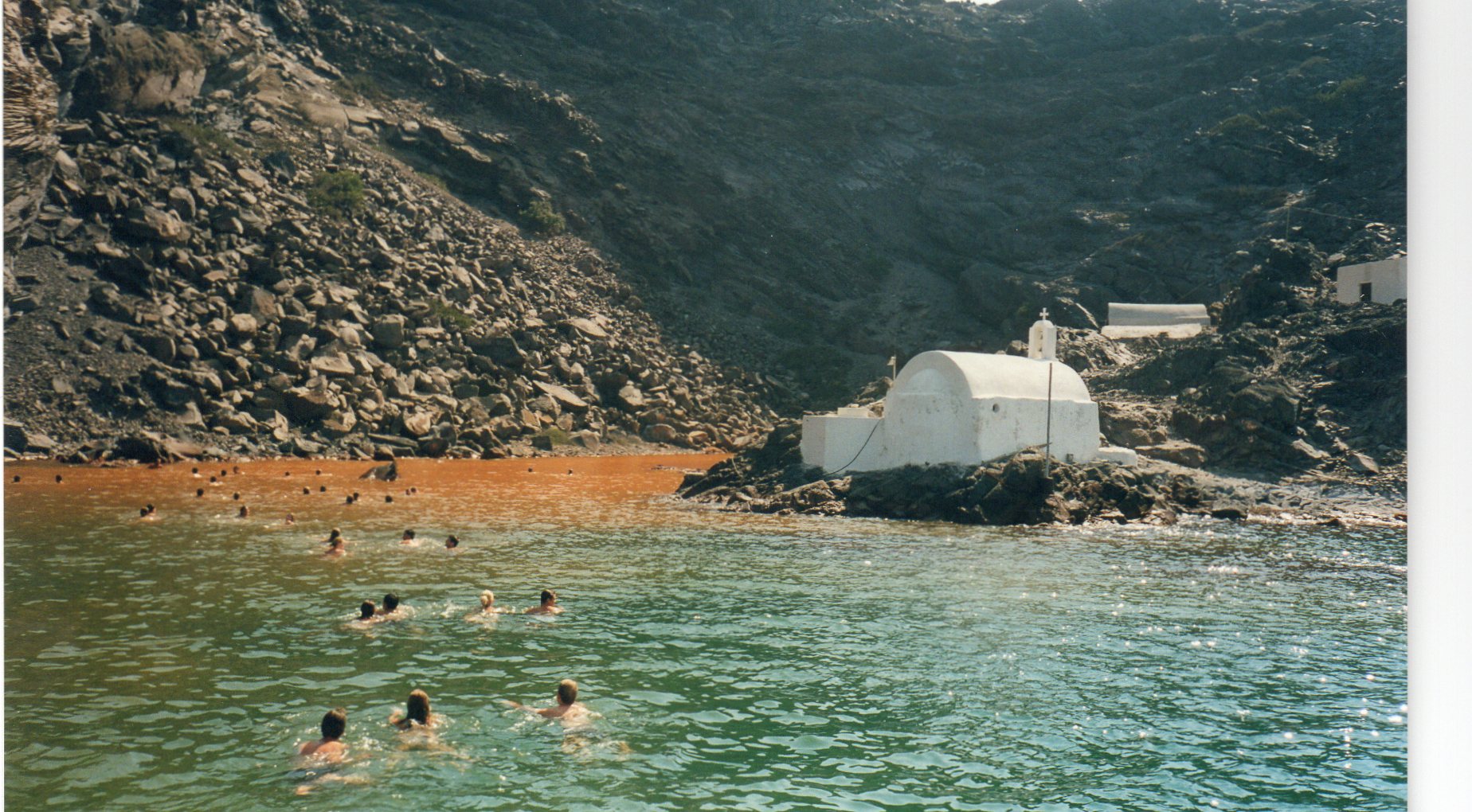 Palea Kameni, Hot Springs
