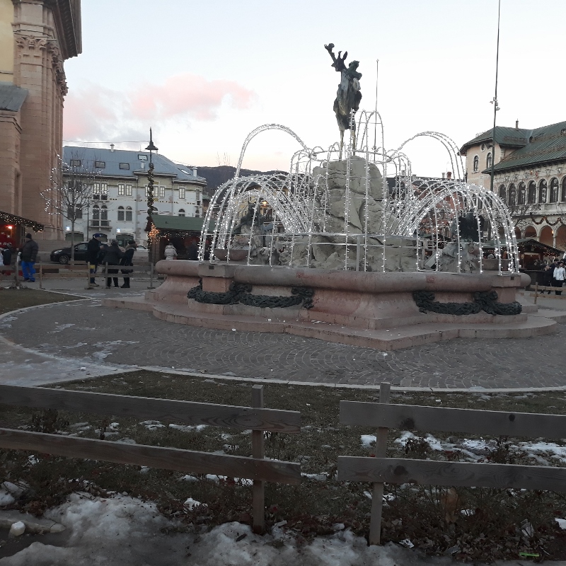 Piazza carli, fonana del Fauno - Carli Square, Fauno fountain